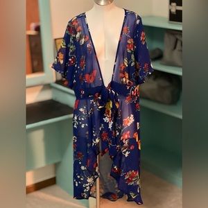 NWOT Live 4 Truth blue floral kimono, 2X